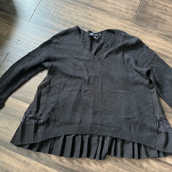FRENCH CONNECTION black knit sweater with pleated back, lace detail - Picture 8 of 13